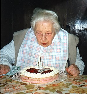 memere-101.jpg (32853 octets)